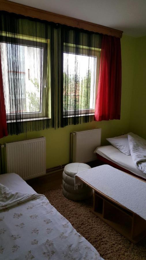 Apartmani Malina 3 Bijeljina Eksteriør billede