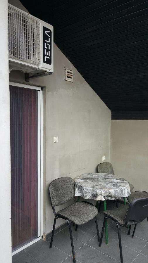 Apartmani Malina 3 Bijeljina Eksteriør billede
