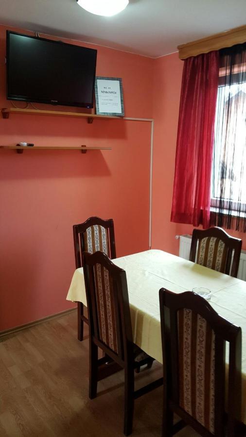 Apartmani Malina 3 Bijeljina Eksteriør billede