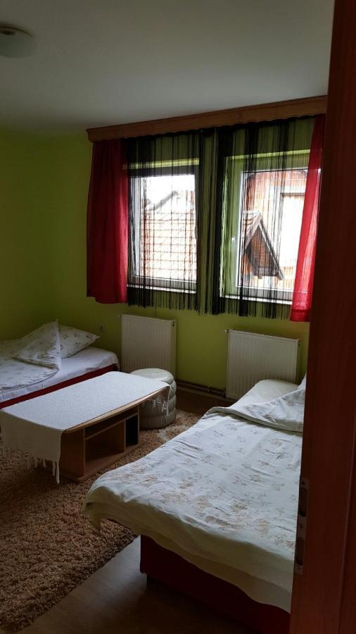 Apartmani Malina 3 Bijeljina Eksteriør billede